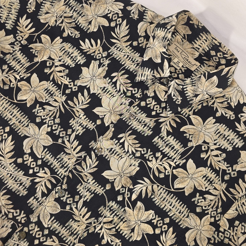Tori Richard Hawaiian Button Up Shirt Men Medium Hibiscus Short Sleeve Vacation